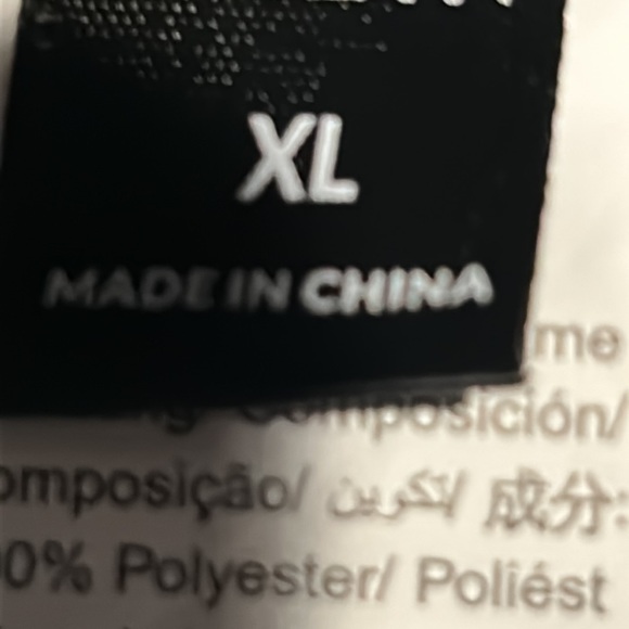 Men’s puffer jacket. Brand new condition. Never worn. - Picture 2 of 3